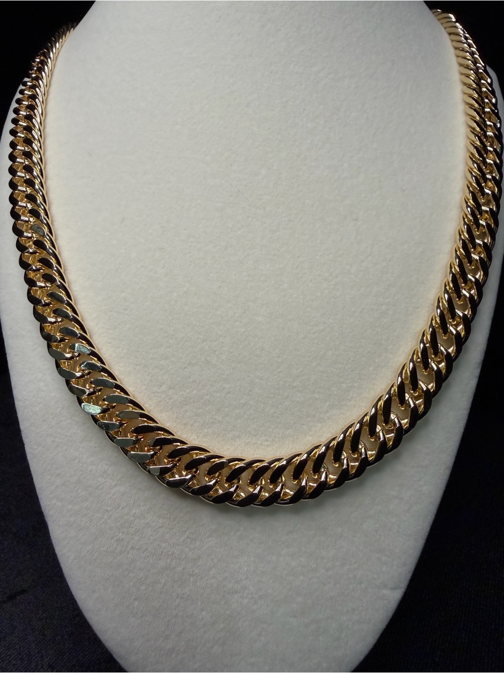 Flat Cuban w/Concave 24in 10MM 14K Gold Premium Finish. Statement Piece